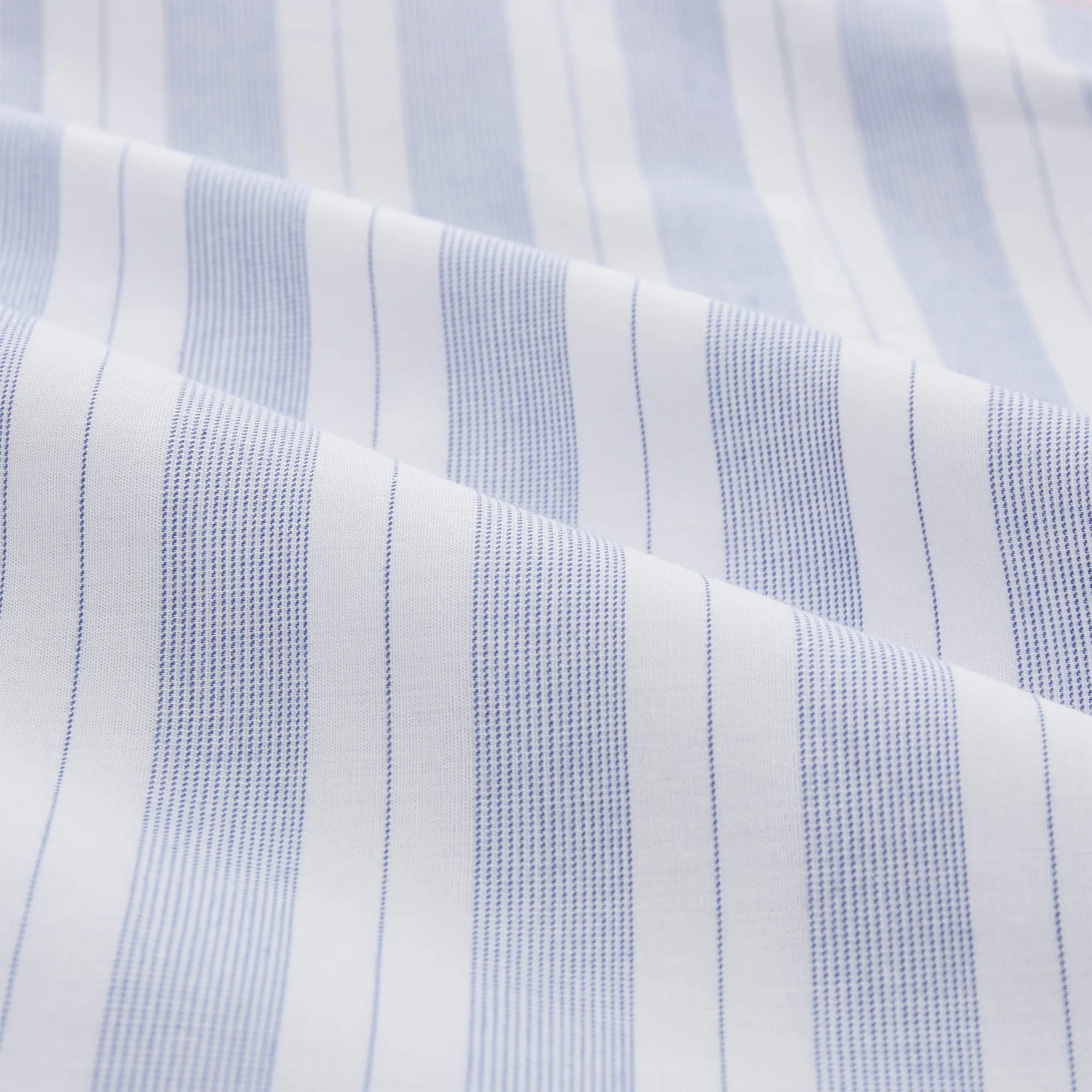 Izeda Pillowcase [Blue/White]